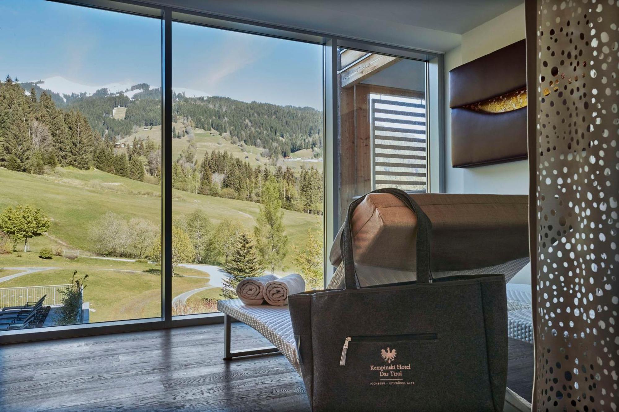 Kempinski Hotel Das Tirol Jochberg Eksteriør bilde The Spa at The Pearl